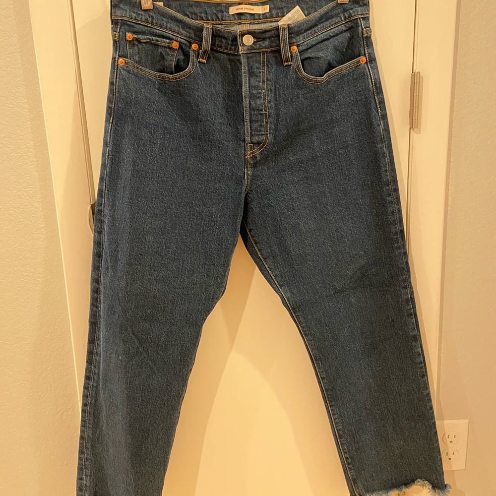Levi wedgie straight jeans